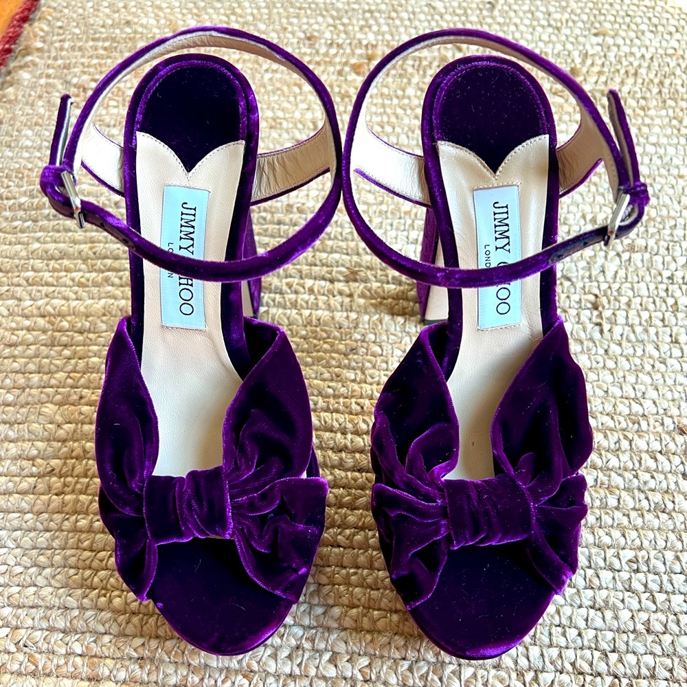 NIB Jimmy Choo Heloise 120 MM Platform Pumps in Iris (Purple) Velvet Sz 39